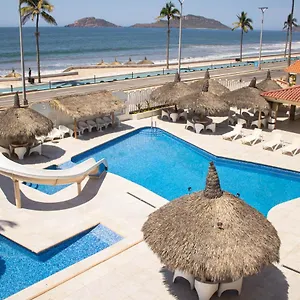 Sands Arenas Mazatlán
